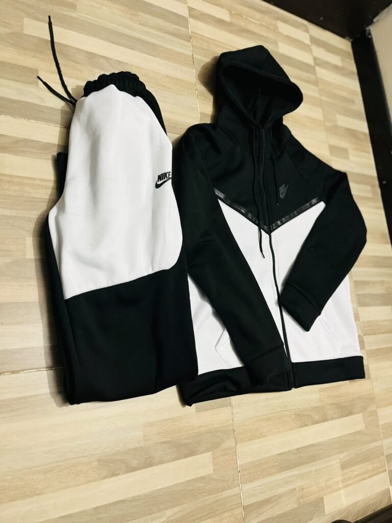 Conjunto Nike Tech